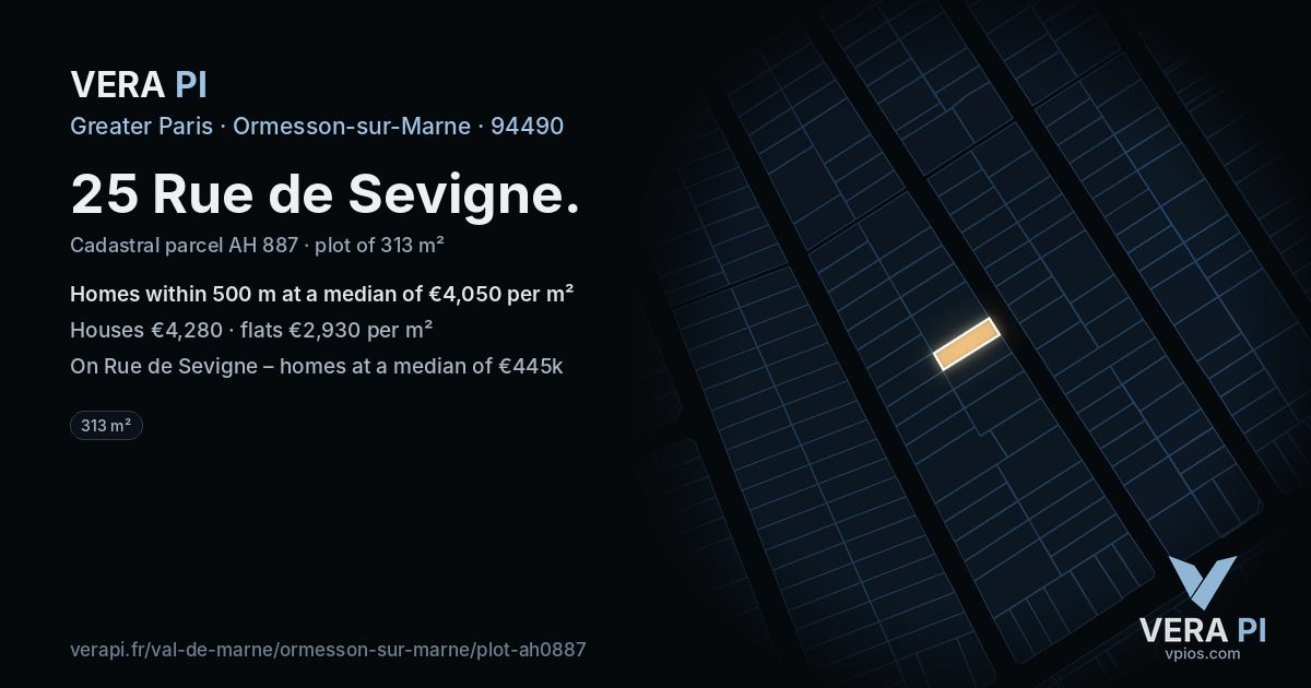 25 Rue de Sevigne, Ormesson-sur-Marne at night – the plot lit, the parcels around coloured by the prices near them