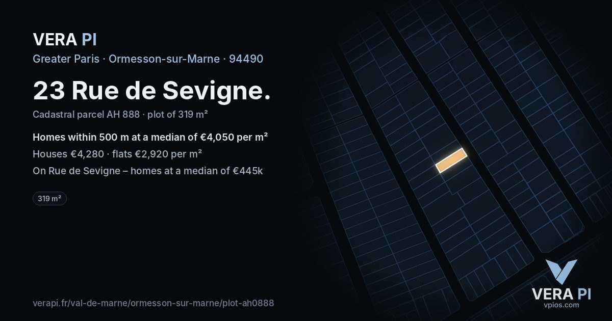 23 Rue de Sevigne, Ormesson-sur-Marne at night – the plot lit, the parcels around coloured by the prices near them