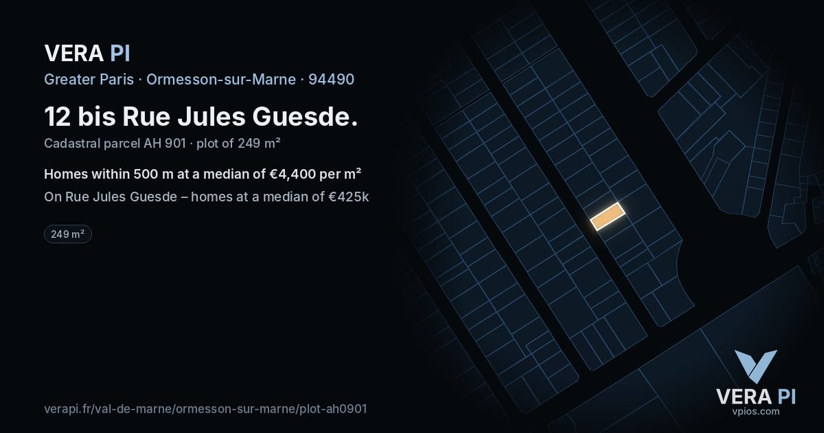 12 bis Rue Jules Guesde, Ormesson-sur-Marne at night – the plot lit, the parcels around coloured by the prices near them