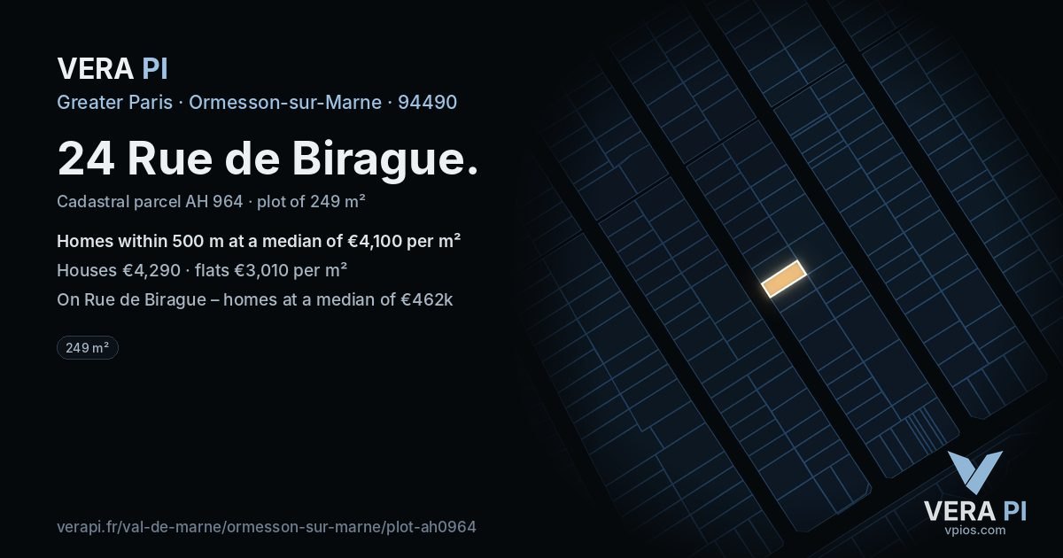 24 Rue de Birague, Ormesson-sur-Marne at night – the plot lit, the parcels around coloured by the prices near them