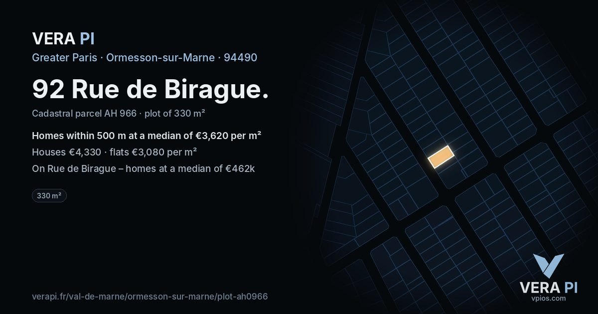 92 Rue de Birague, Ormesson-sur-Marne at night – the plot lit, the parcels around coloured by the prices near them