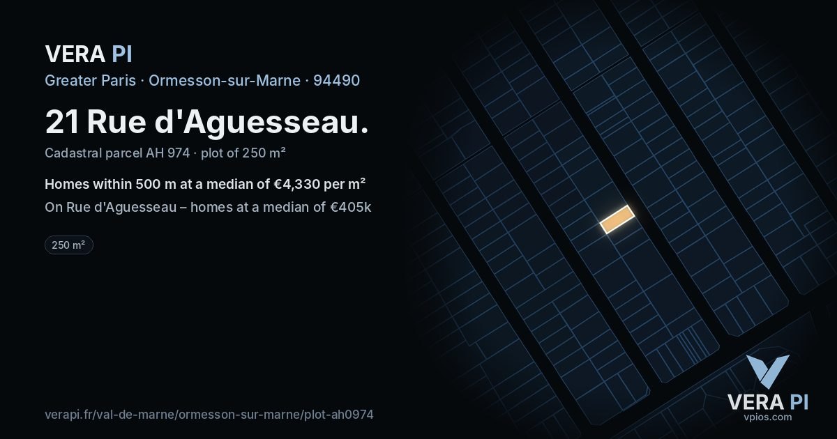 21 Rue d'Aguesseau, Ormesson-sur-Marne at night – the plot lit, the parcels around coloured by the prices near them
