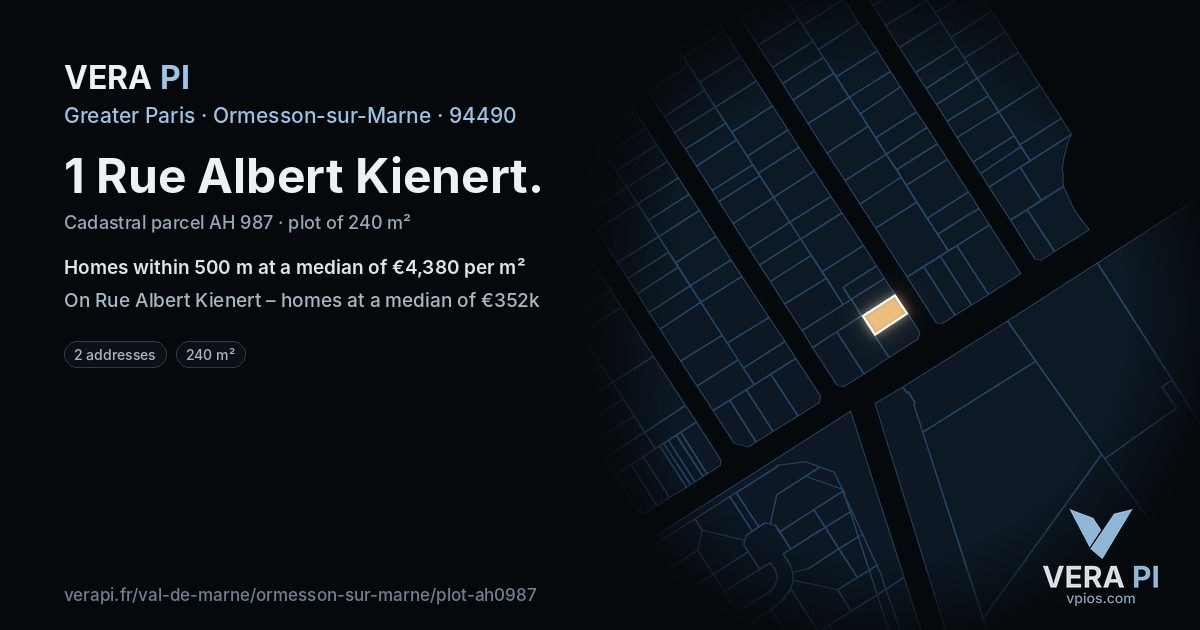 1 Rue Albert Kienert, Ormesson-sur-Marne at night – the plot lit, the parcels around coloured by the prices near them