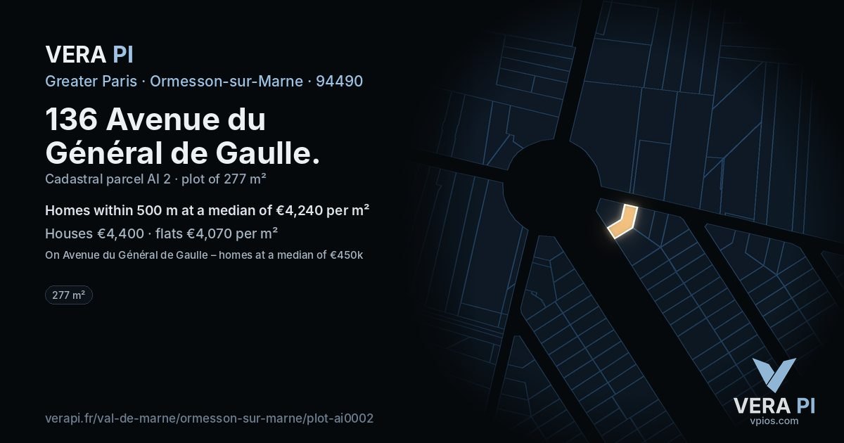 136 Avenue du Général de Gaulle, Ormesson-sur-Marne at night – the plot lit, the parcels around coloured by the prices near them