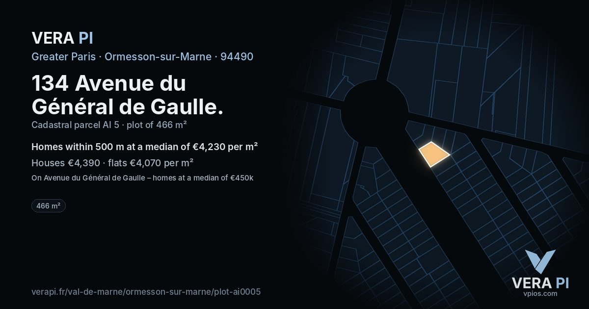 134 Avenue du Général de Gaulle, Ormesson-sur-Marne at night – the plot lit, the parcels around coloured by the prices near them