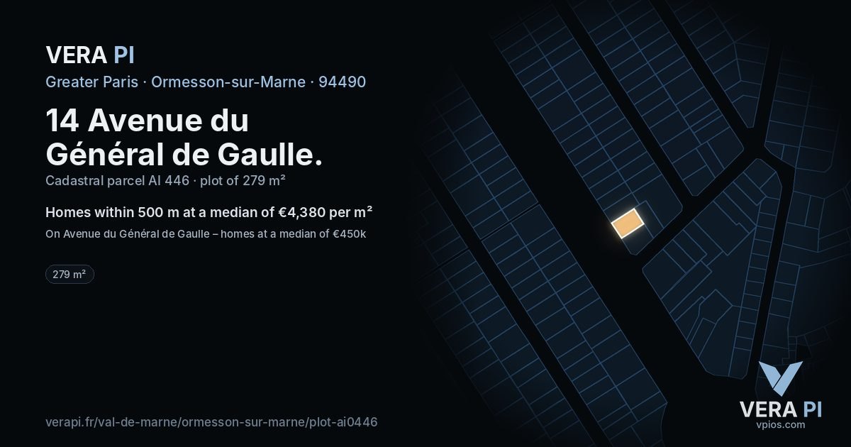 14 Avenue du Général de Gaulle, Ormesson-sur-Marne at night – the plot lit, the parcels around coloured by the prices near them