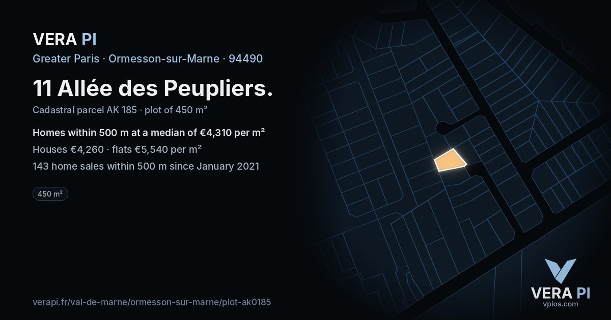 11 Allée des Peupliers, Ormesson-sur-Marne at night – the plot lit, the parcels around coloured by the prices near them