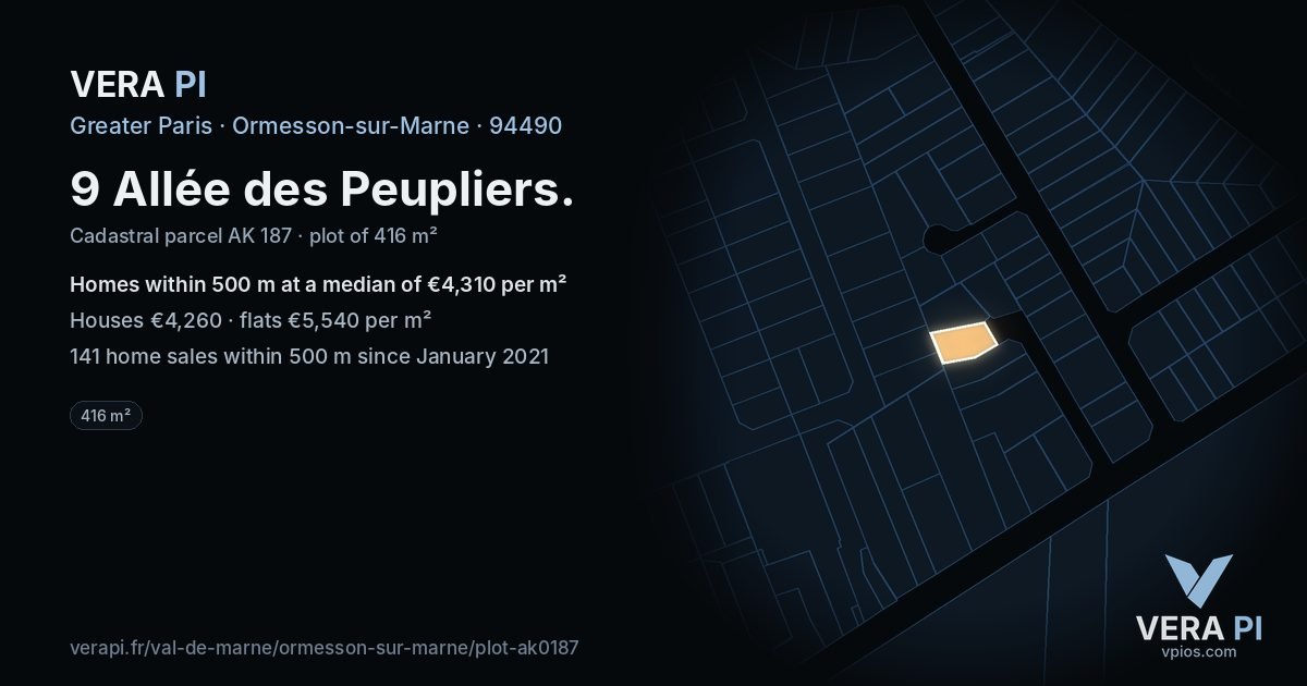 9 Allée des Peupliers, Ormesson-sur-Marne at night – the plot lit, the parcels around coloured by the prices near them