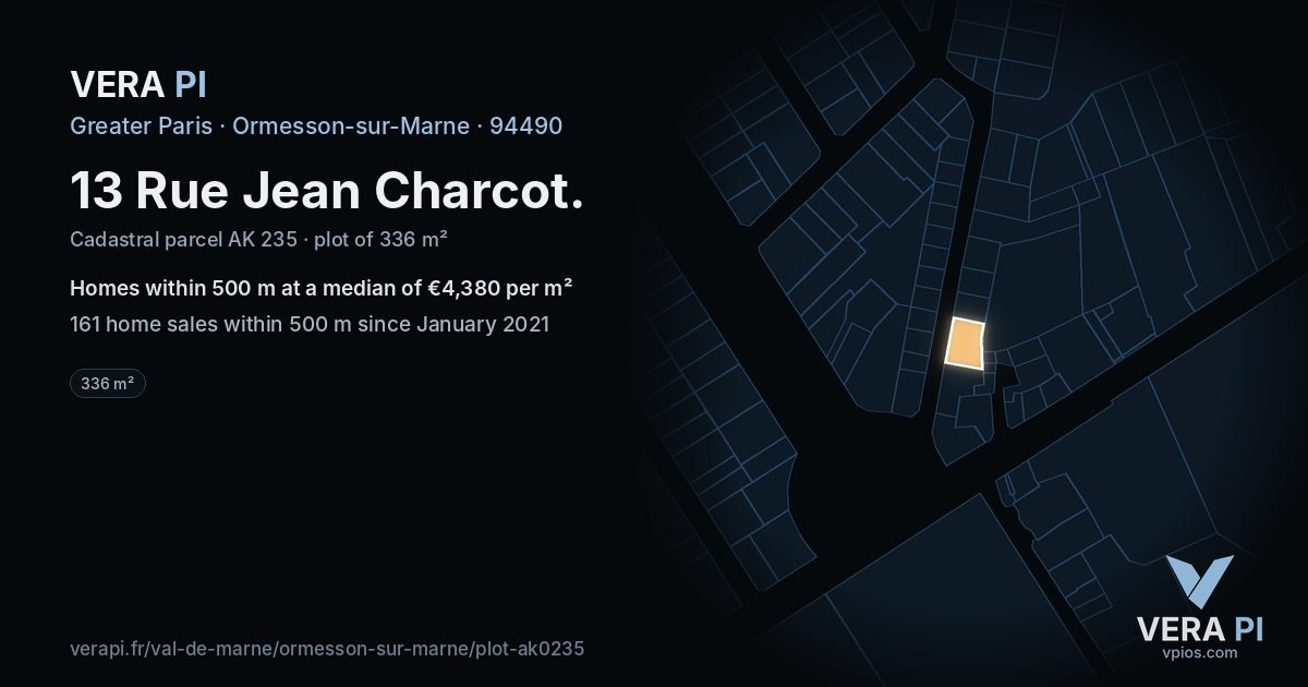 13 Rue Jean Charcot, Ormesson-sur-Marne at night – the plot lit, the parcels around coloured by the prices near them