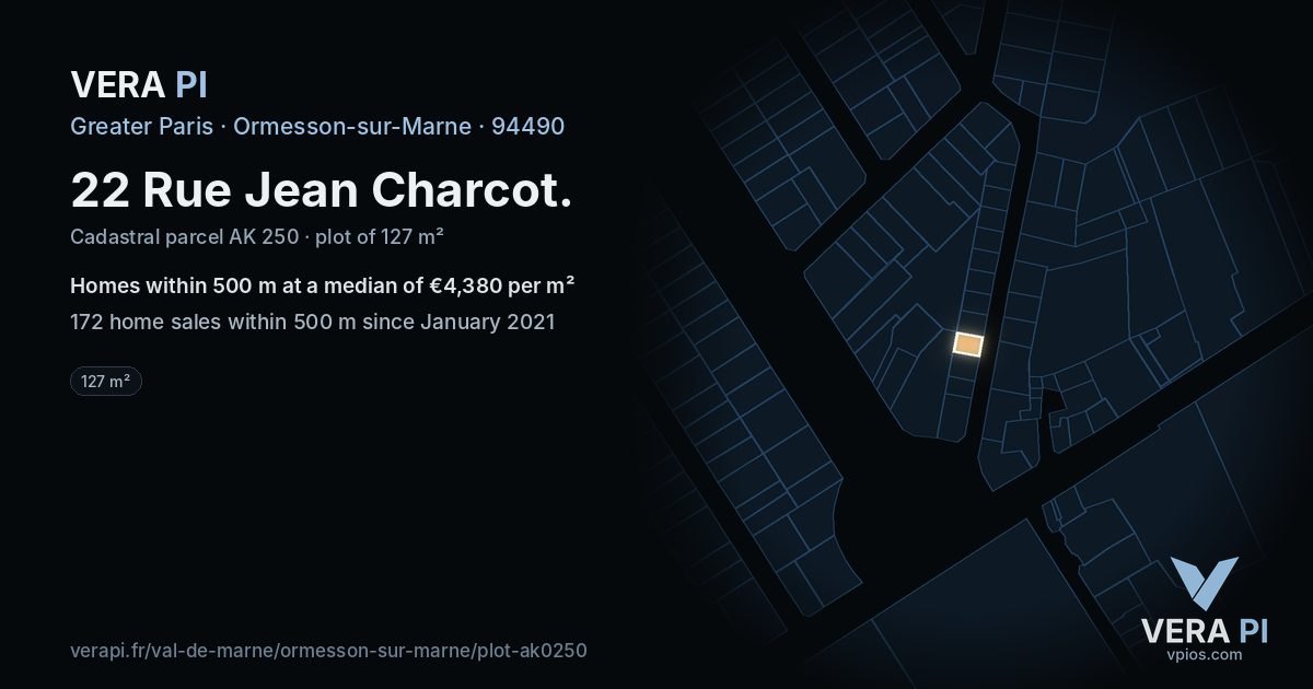 22 Rue Jean Charcot, Ormesson-sur-Marne at night – the plot lit, the parcels around coloured by the prices near them
