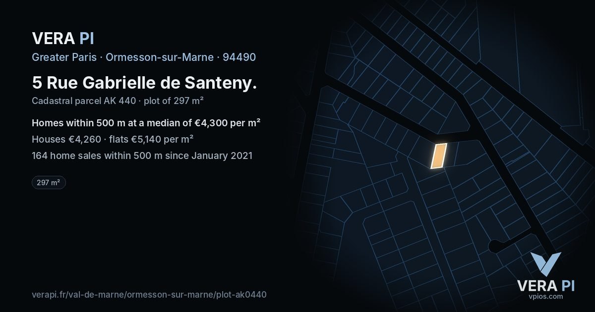 5 Rue Gabrielle de Santeny, Ormesson-sur-Marne at night – the plot lit, the parcels around coloured by the prices near them