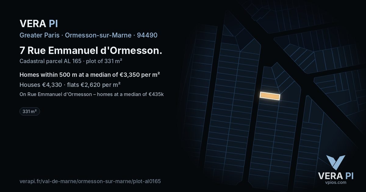 7 Rue Emmanuel d'Ormesson, Ormesson-sur-Marne at night – the plot lit, the parcels around coloured by the prices near them