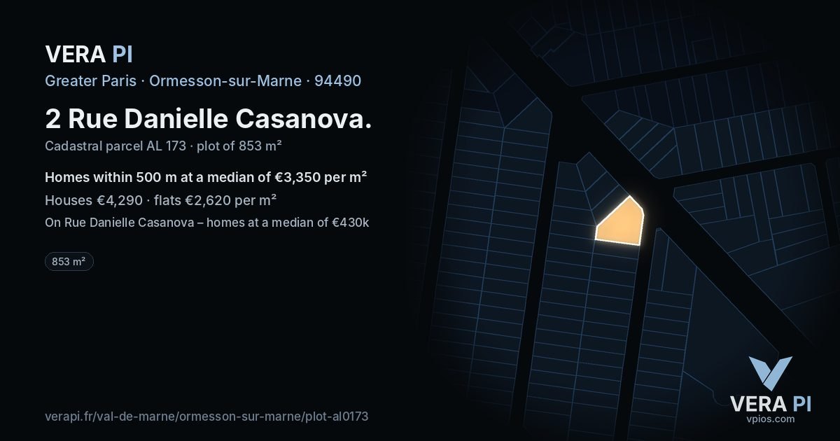 2 Rue Danielle Casanova, Ormesson-sur-Marne at night – the plot lit, the parcels around coloured by the prices near them
