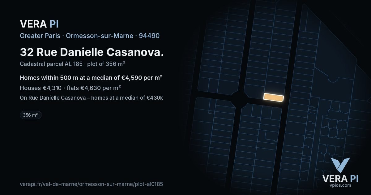 32 Rue Danielle Casanova, Ormesson-sur-Marne at night – the plot lit, the parcels around coloured by the prices near them