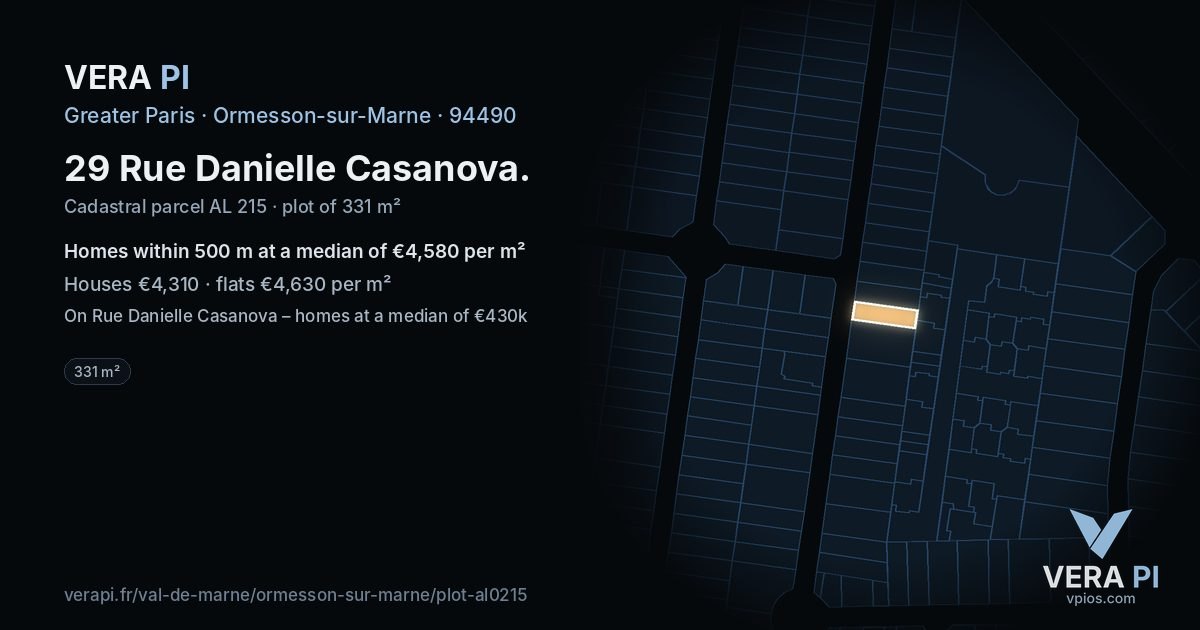 29 Rue Danielle Casanova, Ormesson-sur-Marne at night – the plot lit, the parcels around coloured by the prices near them