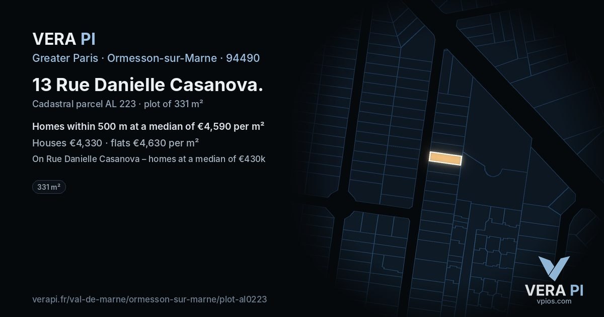 13 Rue Danielle Casanova, Ormesson-sur-Marne at night – the plot lit, the parcels around coloured by the prices near them