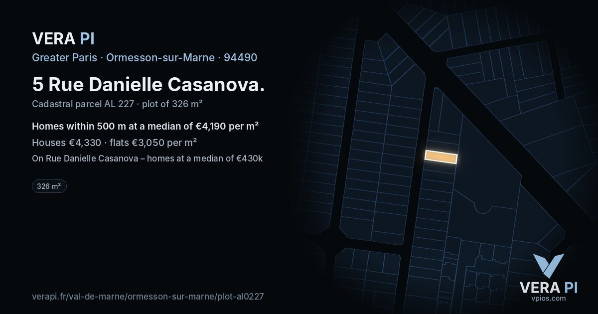 5 Rue Danielle Casanova, Ormesson-sur-Marne at night – the plot lit, the parcels around coloured by the prices near them