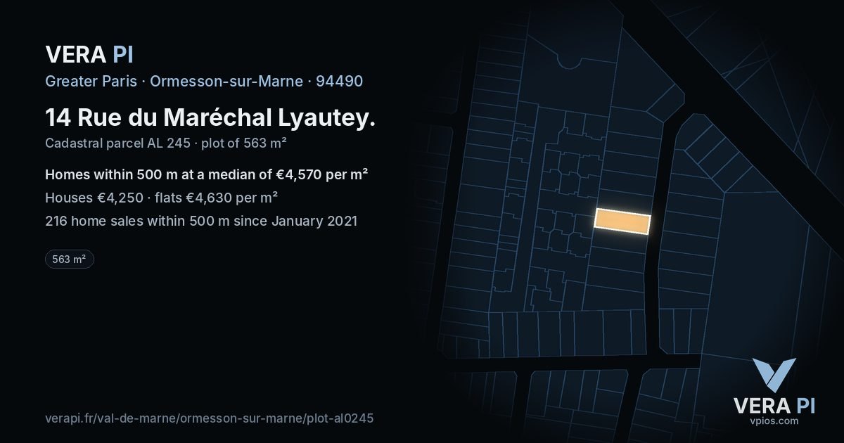 14 Rue du Maréchal Lyautey, Ormesson-sur-Marne at night – the plot lit, the parcels around coloured by the prices near them