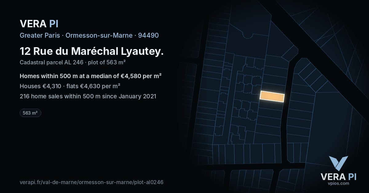 12 Rue du Maréchal Lyautey, Ormesson-sur-Marne at night – the plot lit, the parcels around coloured by the prices near them