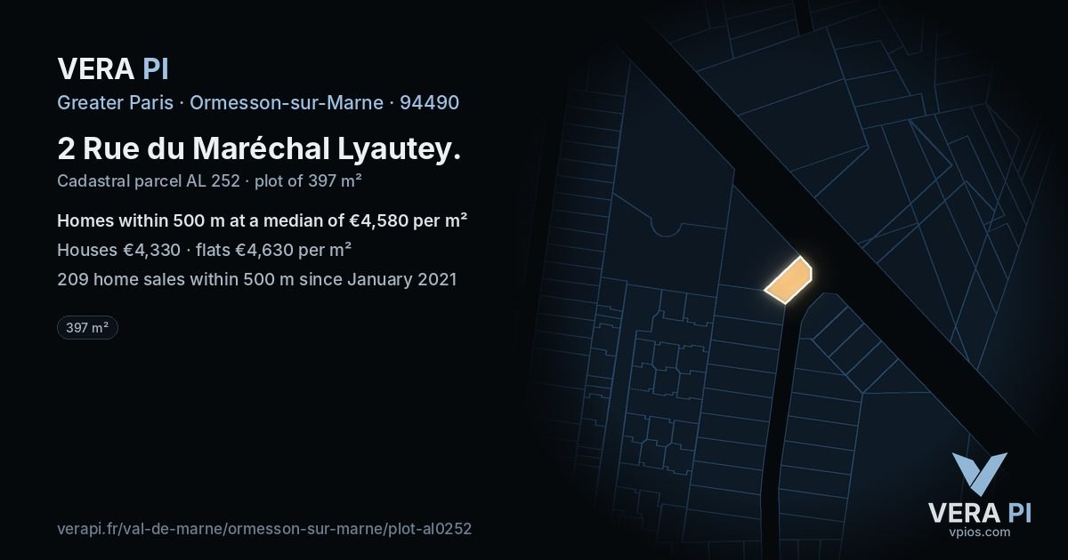 2 Rue du Maréchal Lyautey, Ormesson-sur-Marne at night – the plot lit, the parcels around coloured by the prices near them
