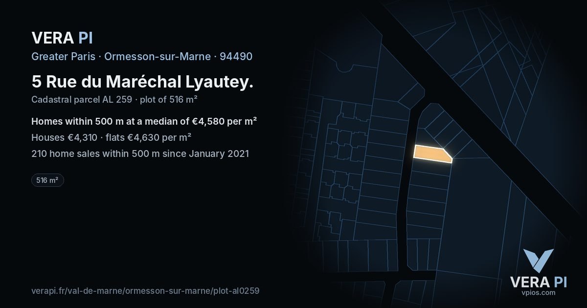 5 Rue du Maréchal Lyautey, Ormesson-sur-Marne at night – the plot lit, the parcels around coloured by the prices near them