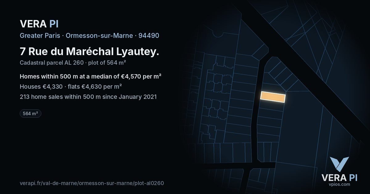 7 Rue du Maréchal Lyautey, Ormesson-sur-Marne at night – the plot lit, the parcels around coloured by the prices near them