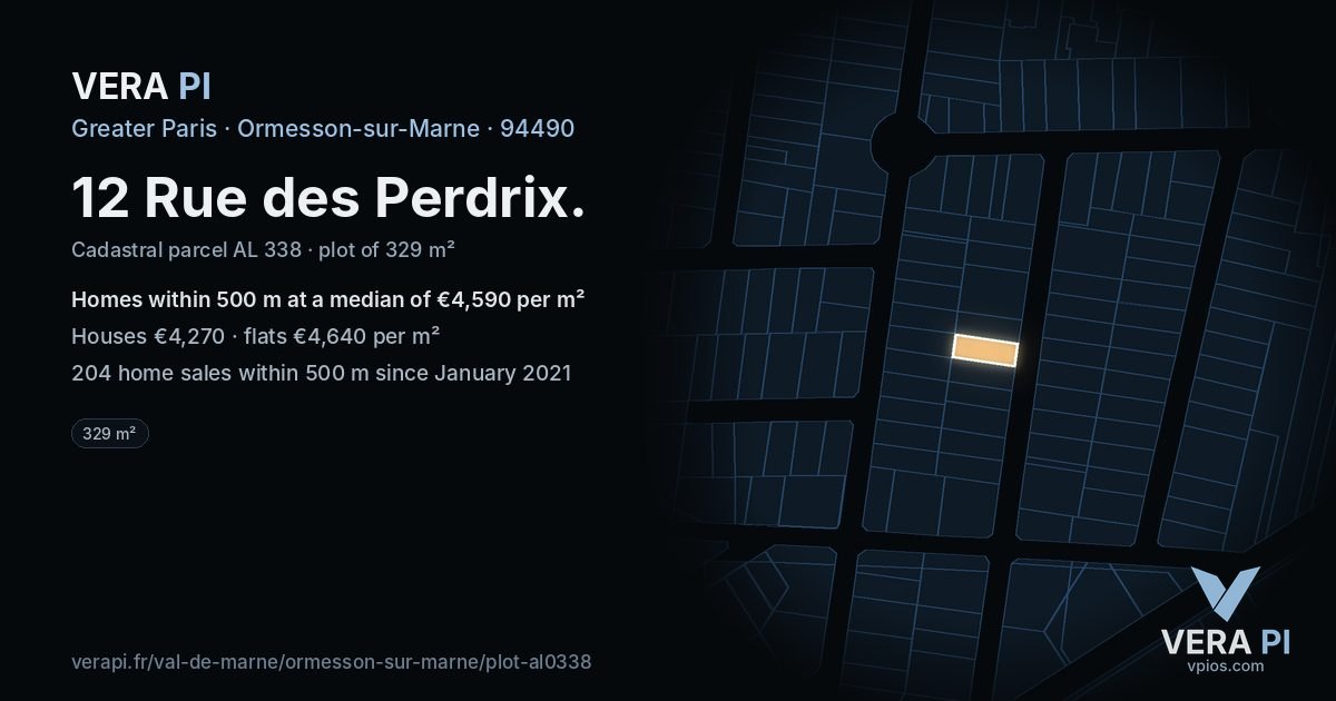 12 Rue des Perdrix, Ormesson-sur-Marne at night – the plot lit, the parcels around coloured by the prices near them