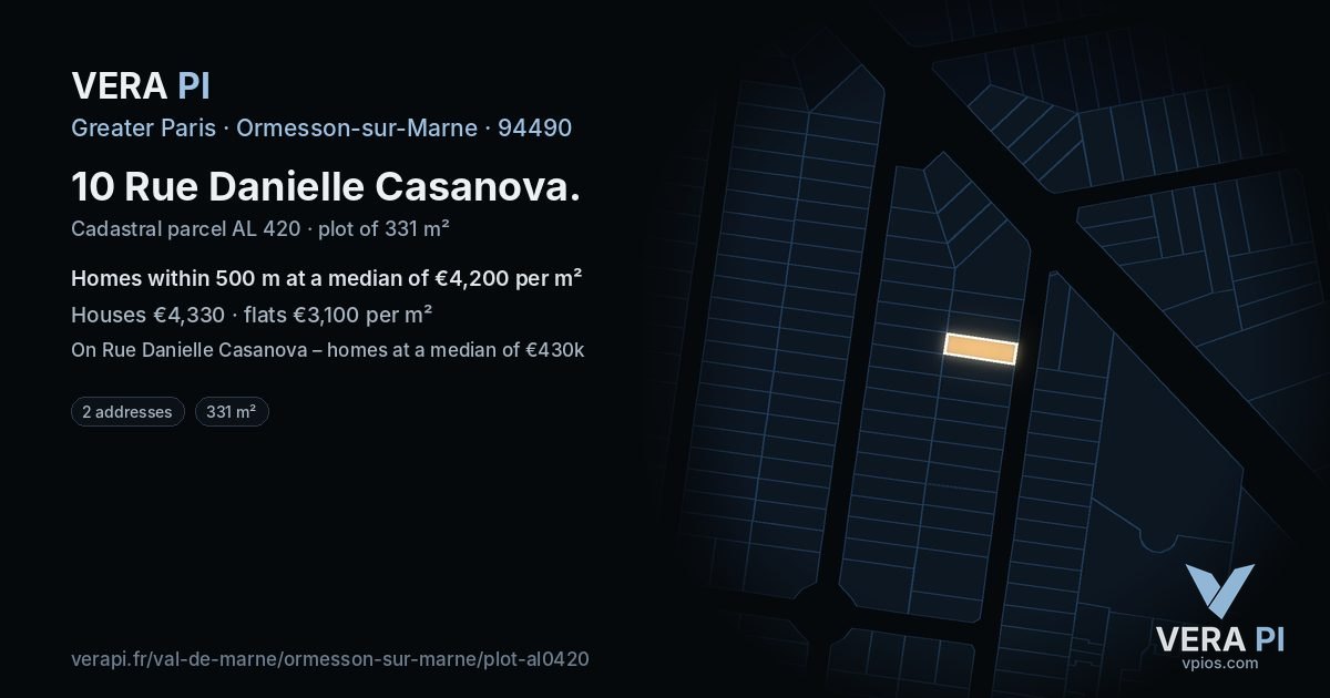 10 Rue Danielle Casanova, Ormesson-sur-Marne at night – the plot lit, the parcels around coloured by the prices near them