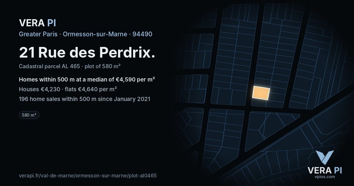 21 Rue des Perdrix, Ormesson-sur-Marne at night – the plot lit, the parcels around coloured by the prices near them
