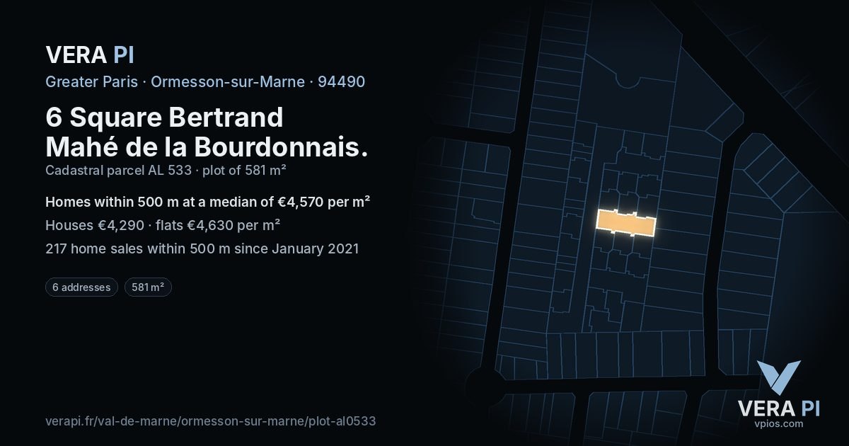 6 Square Bertrand Mahé de la Bourdonnais, Ormesson-sur-Marne at night – the plot lit, the parcels around coloured by the prices near them