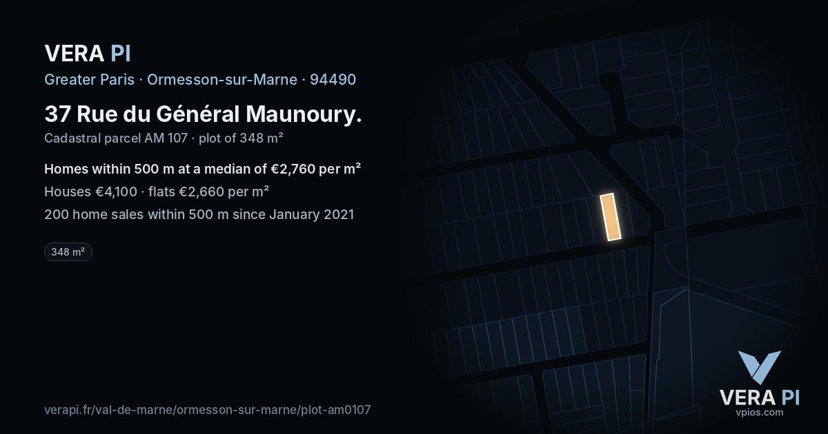 37 Rue du Général Maunoury, Ormesson-sur-Marne at night – the plot lit, the parcels around coloured by the prices near them