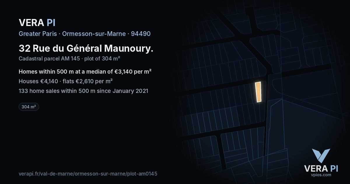 32 Rue du Général Maunoury, Ormesson-sur-Marne at night – the plot lit, the parcels around coloured by the prices near them