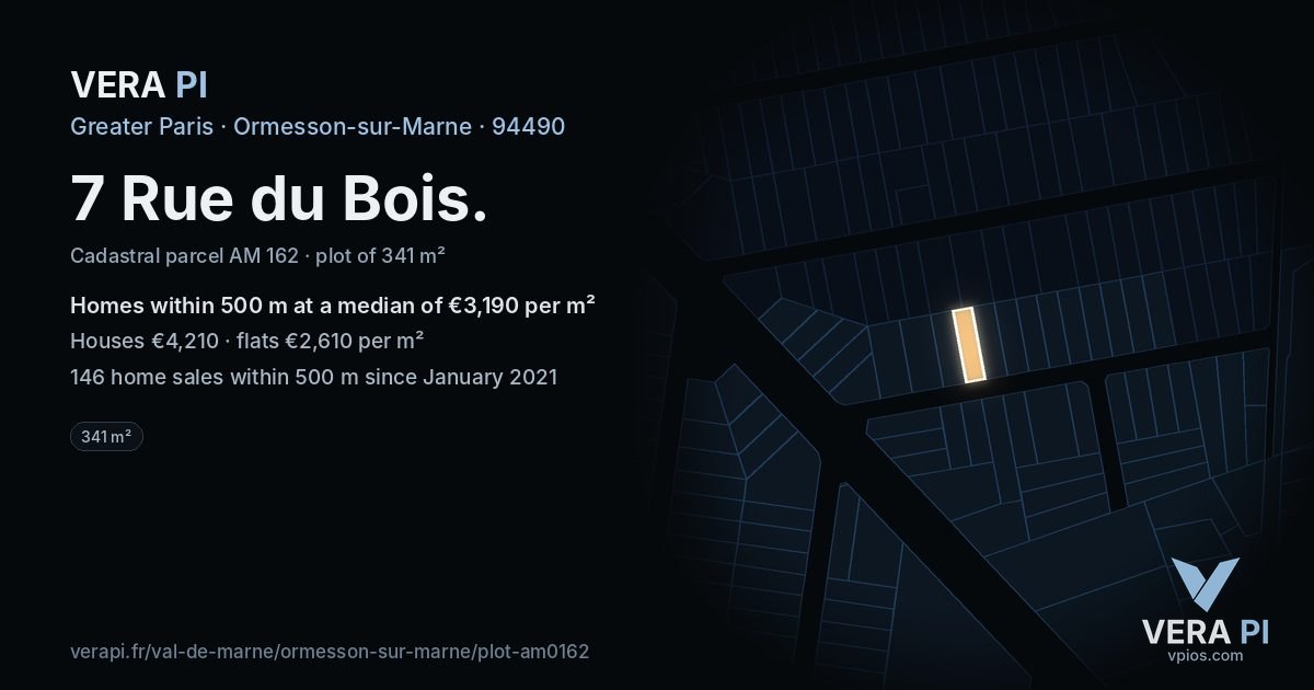 7 Rue du Bois, Ormesson-sur-Marne at night – the plot lit, the parcels around coloured by the prices near them