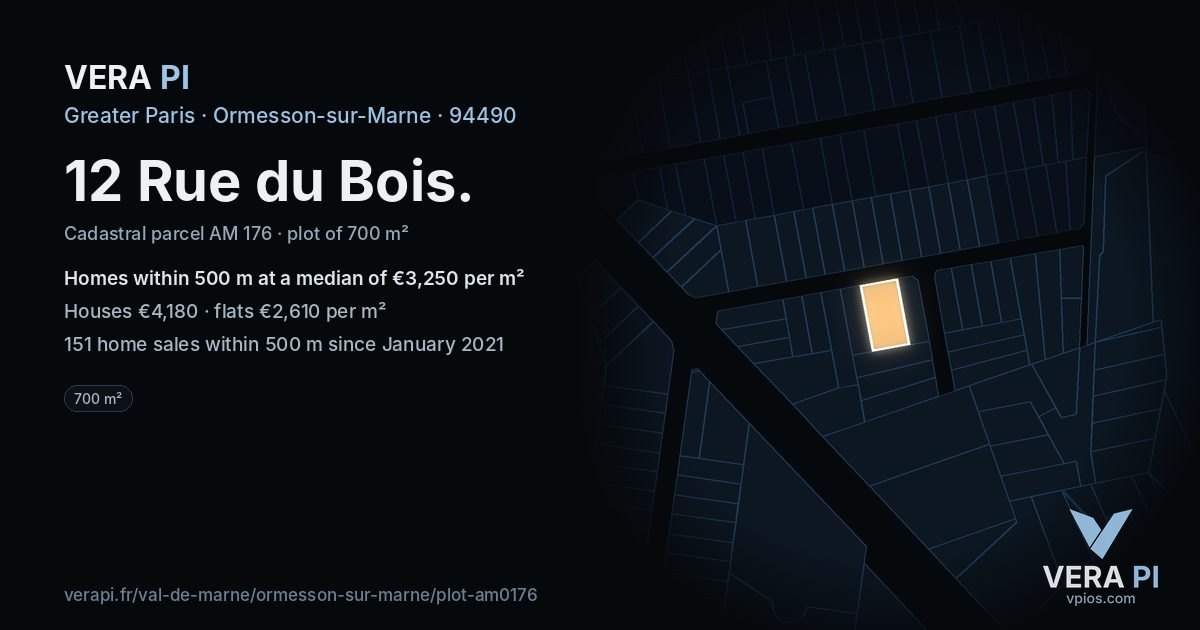 12 Rue du Bois, Ormesson-sur-Marne at night – the plot lit, the parcels around coloured by the prices near them