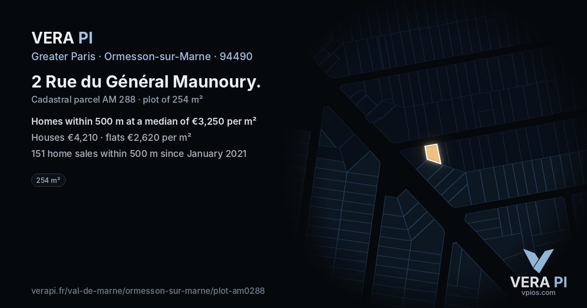 2 Rue du Général Maunoury, Ormesson-sur-Marne at night – the plot lit, the parcels around coloured by the prices near them