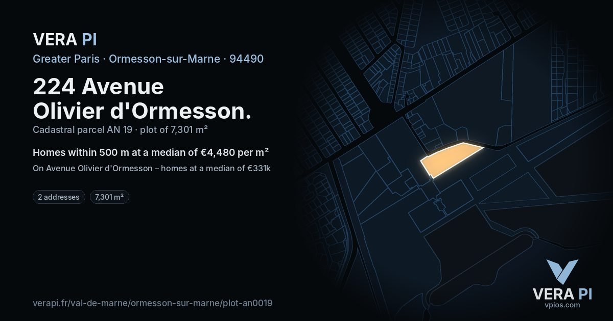 224 Avenue Olivier d'Ormesson, Ormesson-sur-Marne at night – the plot lit, the parcels around coloured by the prices near them
