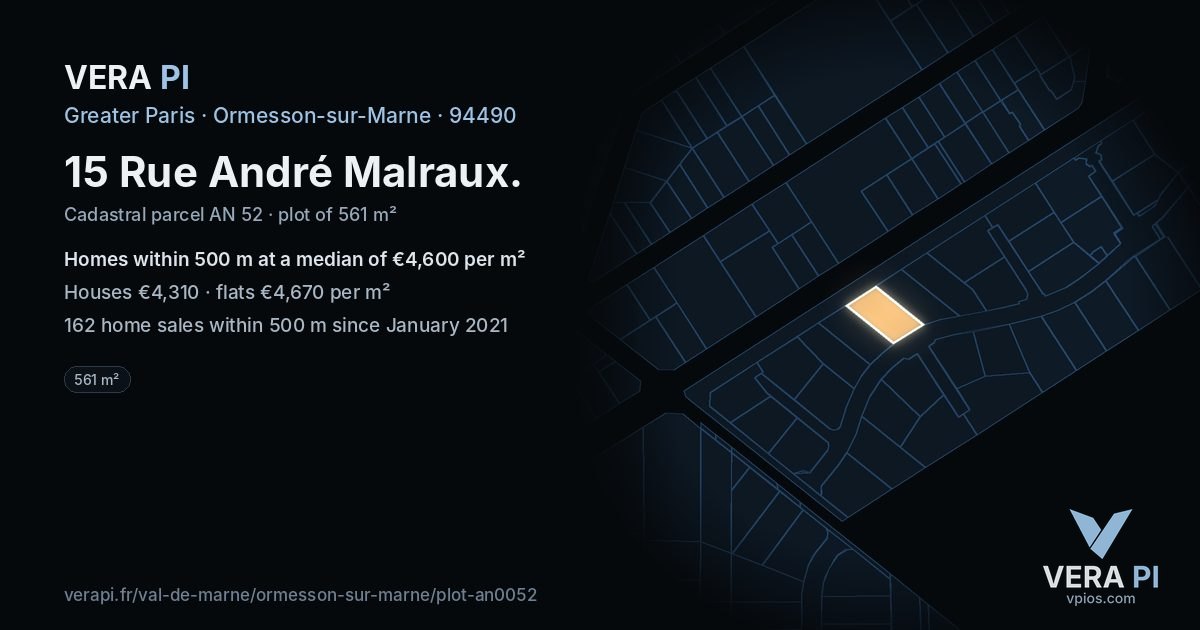 15 Rue André Malraux, Ormesson-sur-Marne at night – the plot lit, the parcels around coloured by the prices near them