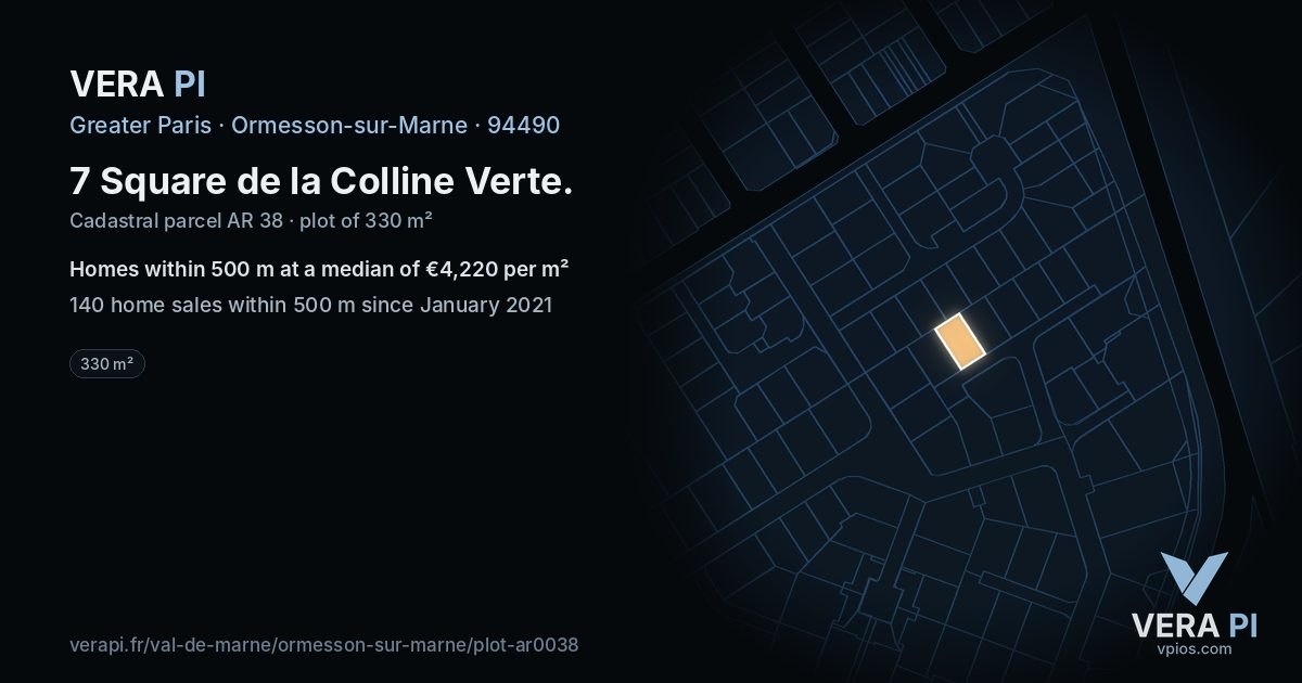 7 Square de la Colline Verte, Ormesson-sur-Marne at night – the plot lit, the parcels around coloured by the prices near them