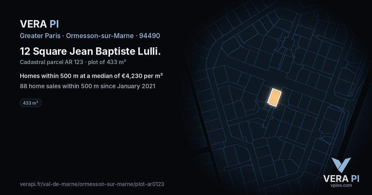 12 Square Jean Baptiste Lulli, Ormesson-sur-Marne at night – the plot lit, the parcels around coloured by the prices near them