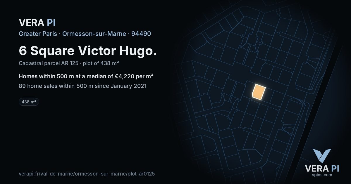 6 Square Victor Hugo, Ormesson-sur-Marne at night – the plot lit, the parcels around coloured by the prices near them