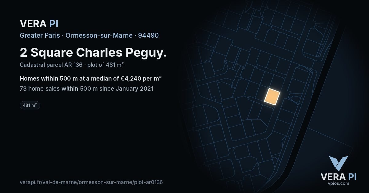 2 Square Charles Peguy, Ormesson-sur-Marne at night – the plot lit, the parcels around coloured by the prices near them