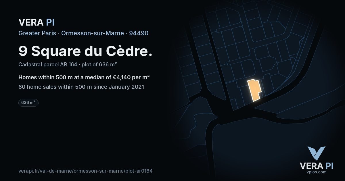 9 Square du Cèdre, Ormesson-sur-Marne at night – the plot lit, the parcels around coloured by the prices near them