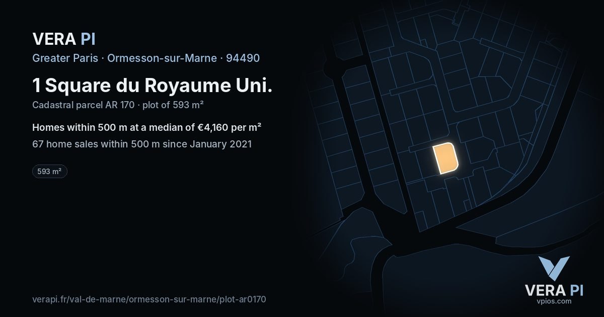 1 Square du Royaume Uni, Ormesson-sur-Marne at night – the plot lit, the parcels around coloured by the prices near them