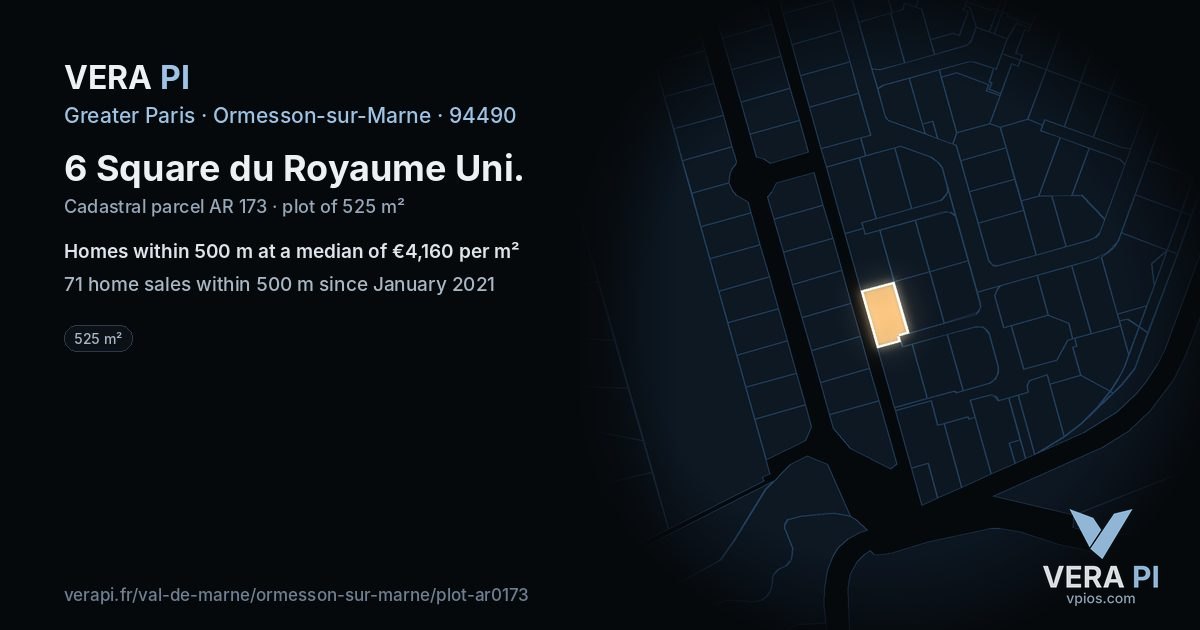 6 Square du Royaume Uni, Ormesson-sur-Marne at night – the plot lit, the parcels around coloured by the prices near them