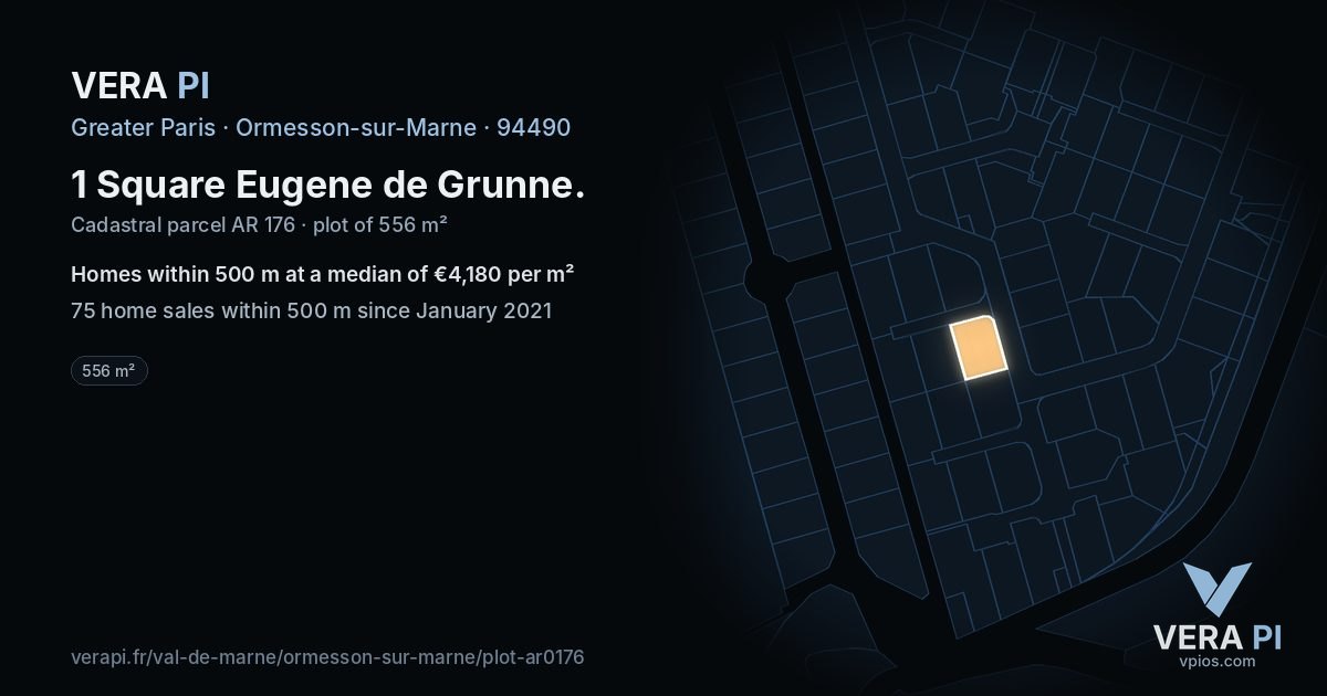 1 Square Eugene de Grunne, Ormesson-sur-Marne at night – the plot lit, the parcels around coloured by the prices near them