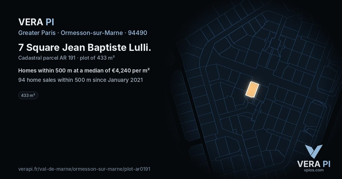 7 Square Jean Baptiste Lulli, Ormesson-sur-Marne at night – the plot lit, the parcels around coloured by the prices near them