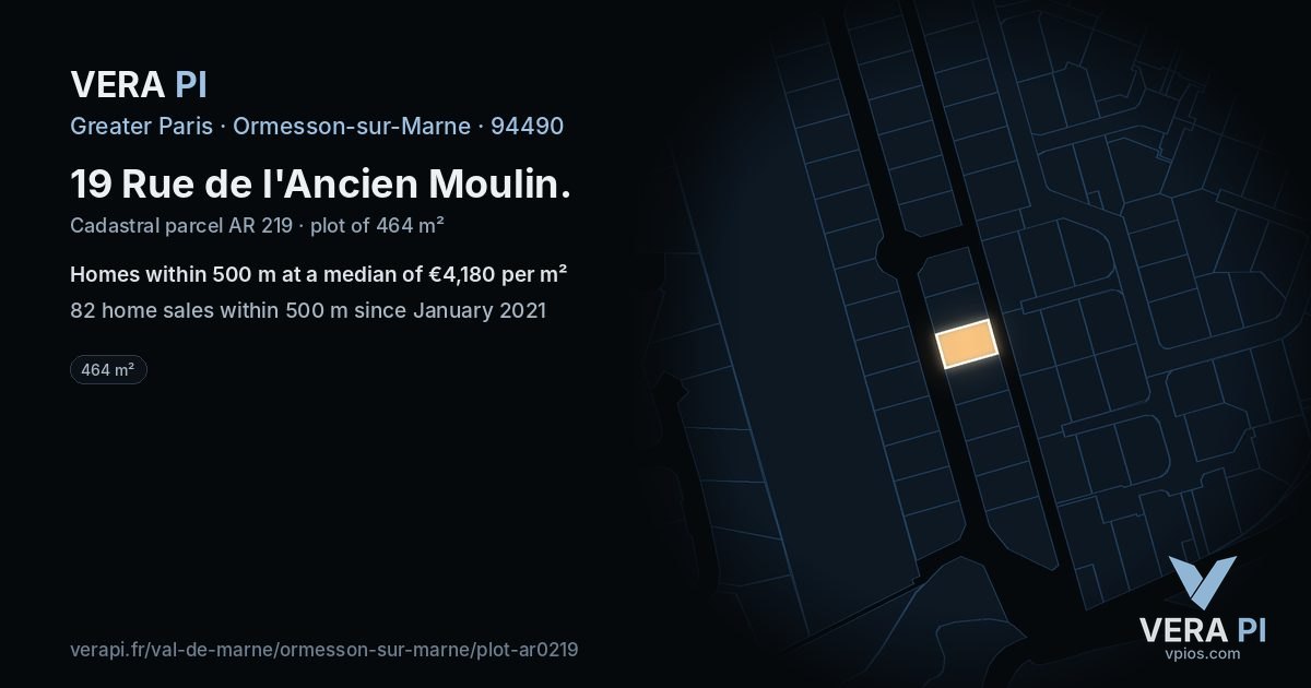 19 Rue de l'Ancien Moulin, Ormesson-sur-Marne at night – the plot lit, the parcels around coloured by the prices near them