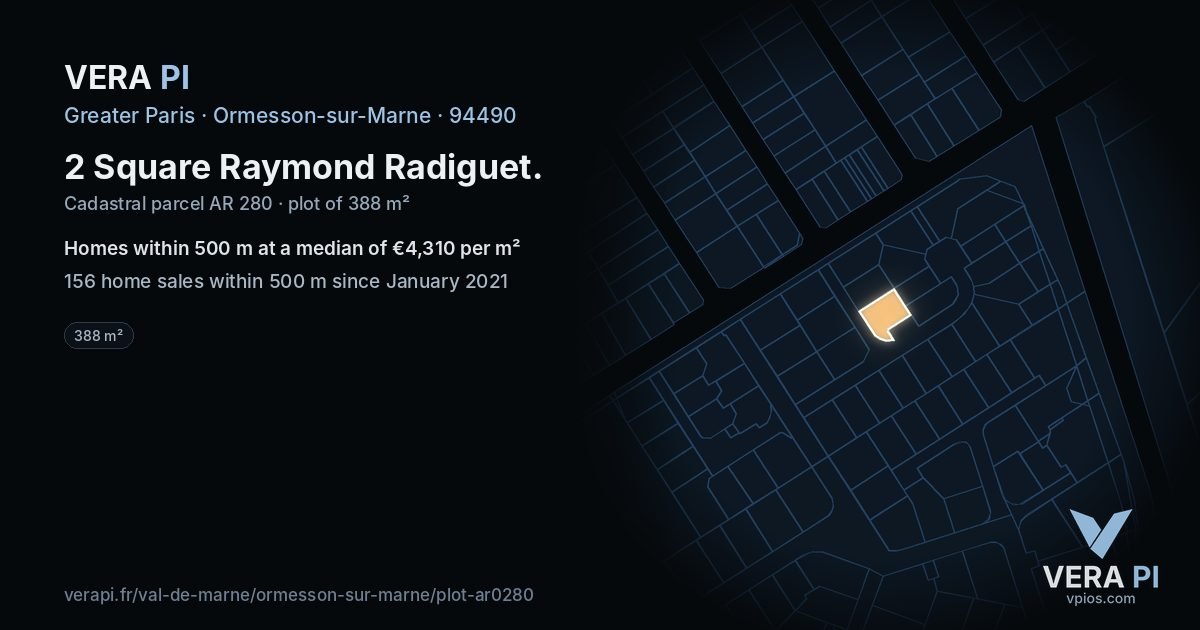 2 Square Raymond Radiguet, Ormesson-sur-Marne at night – the plot lit, the parcels around coloured by the prices near them
