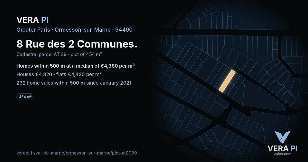 8 Rue des 2 Communes, Ormesson-sur-Marne at night – the plot lit, the parcels around coloured by the prices near them