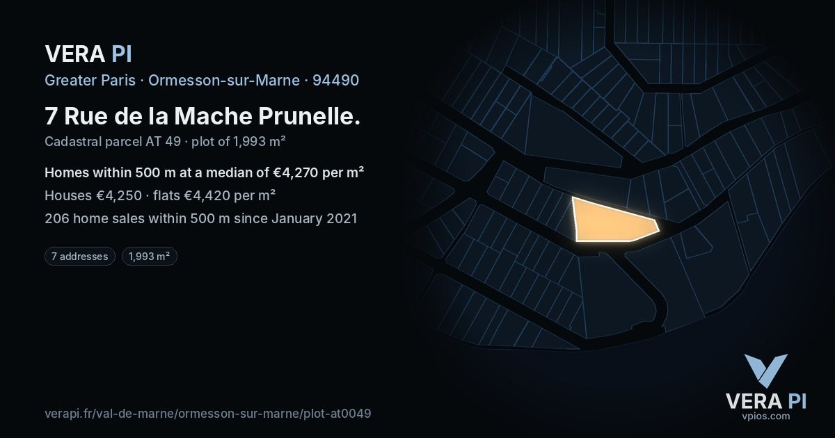 7 Rue de la Mache Prunelle, Ormesson-sur-Marne at night – the plot lit, the parcels around coloured by the prices near them